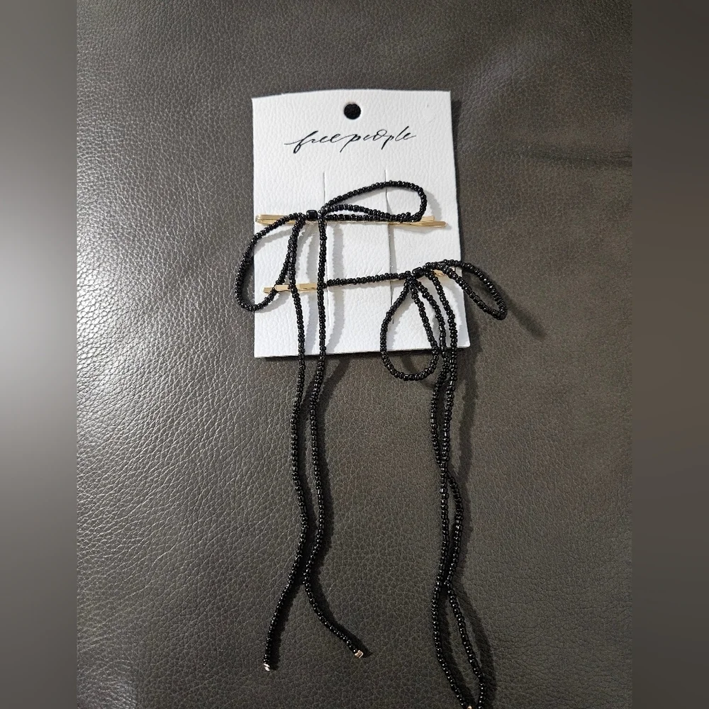 Free People Coquette Dainty Black Beaded Bow Bobby Pins Hair Clips NWT Set